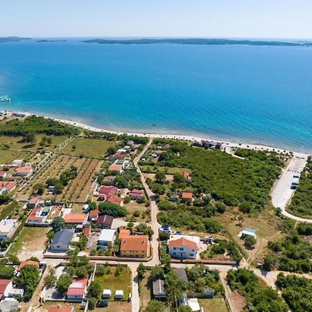 Teuta Apartments - A Beach And A Sea View Peroj Ngoại thất bức ảnh