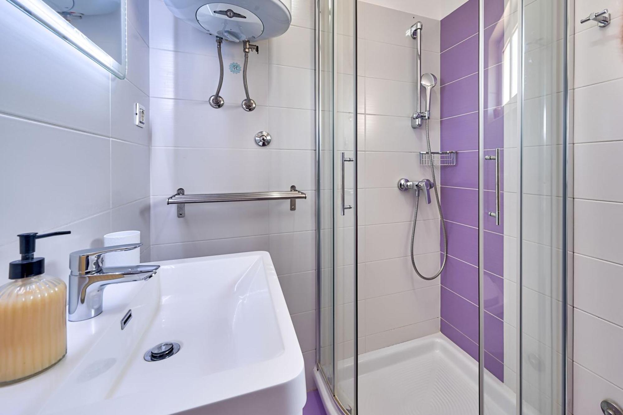 Teuta Apartments - A Beach And A Sea View Peroj Ngoại thất bức ảnh