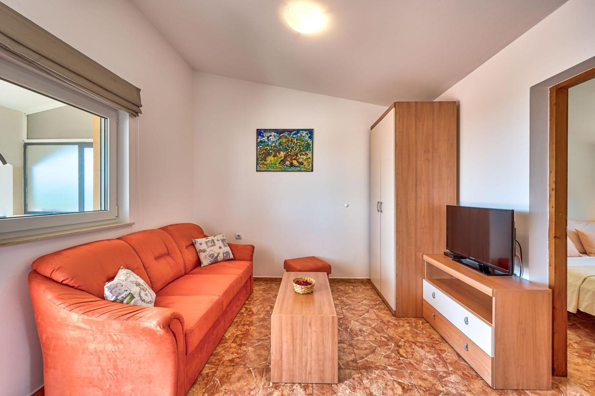 Teuta Apartments - A Beach And A Sea View Peroj Ngoại thất bức ảnh